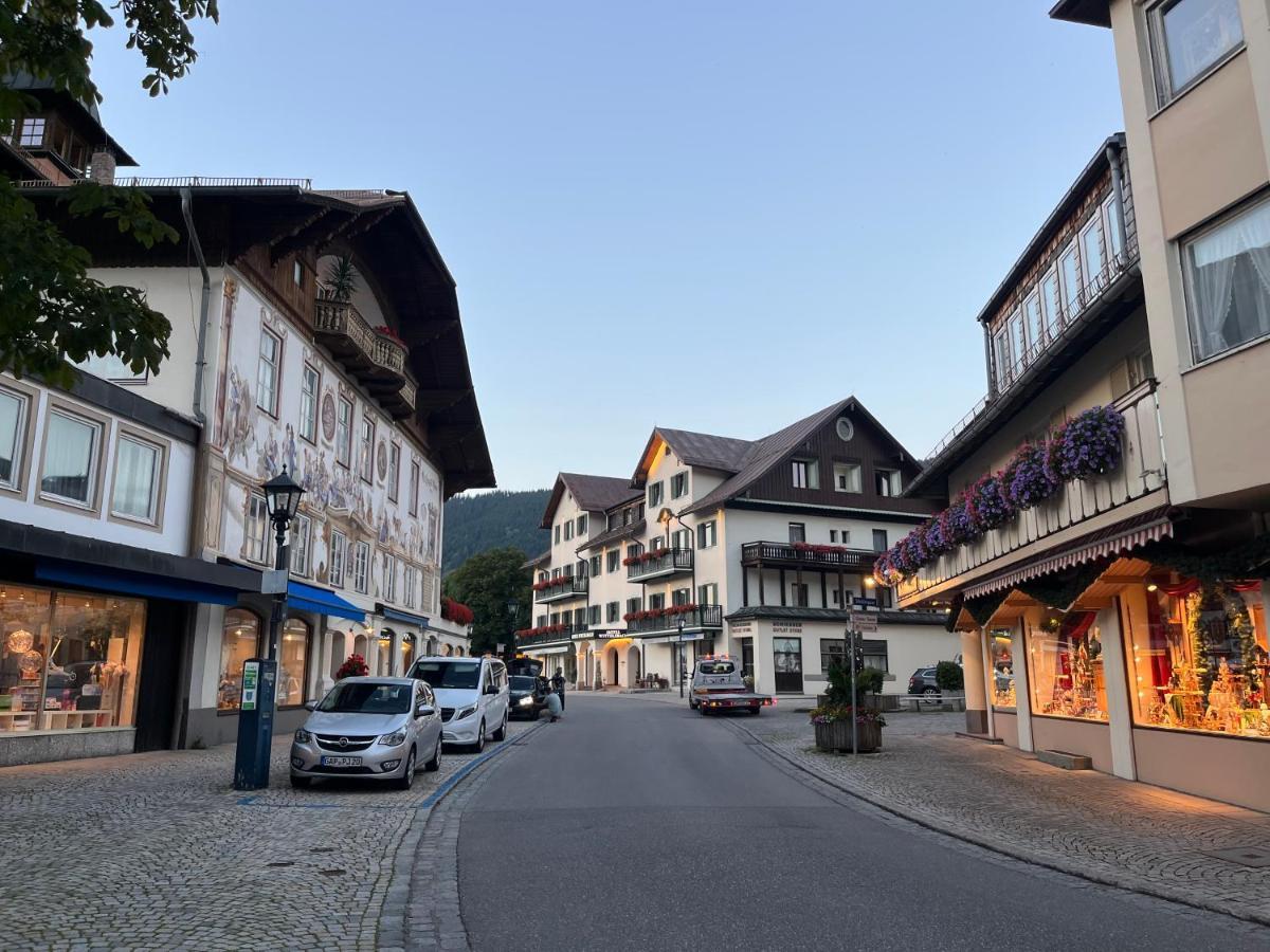 Alpina Haus Apartment Oberammergau Bagian luar foto