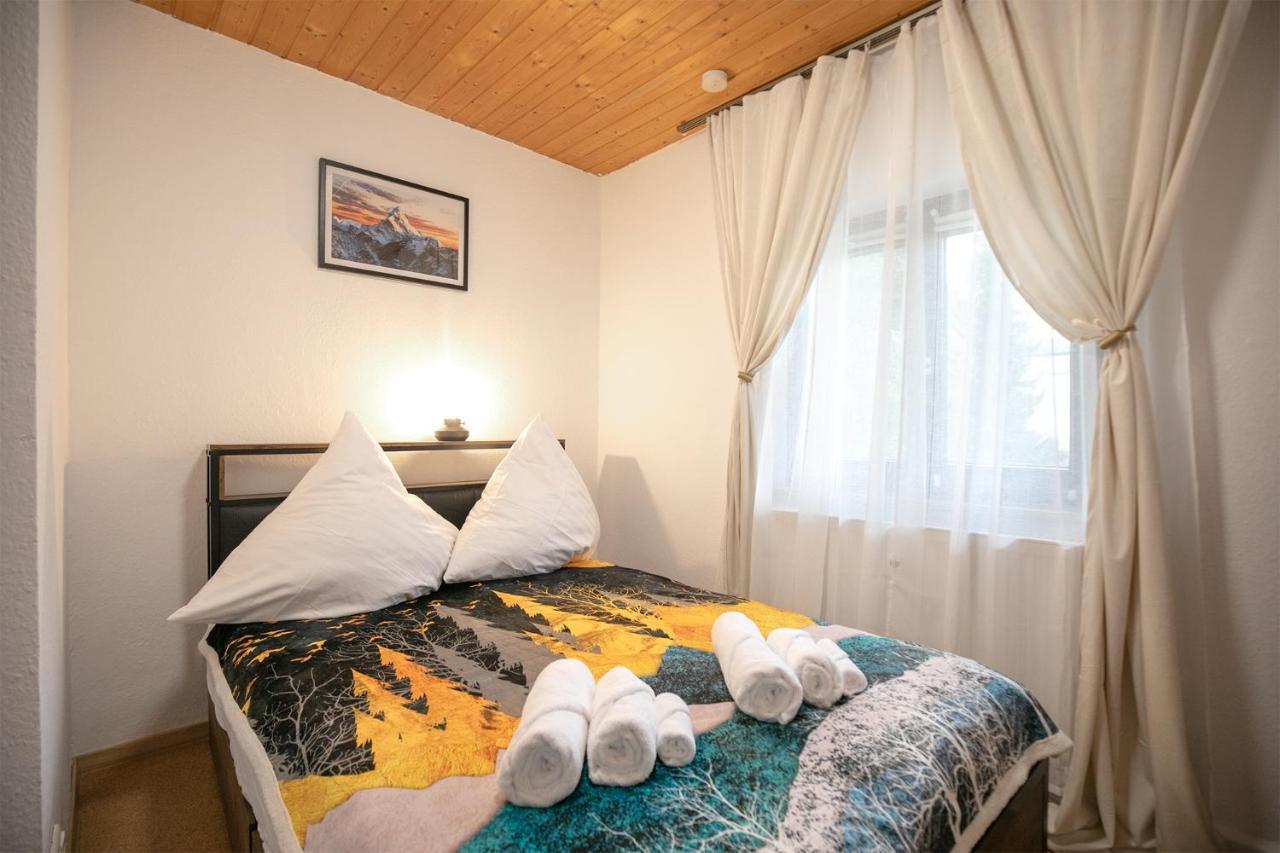 Alpina Haus Apartment Oberammergau Bagian luar foto