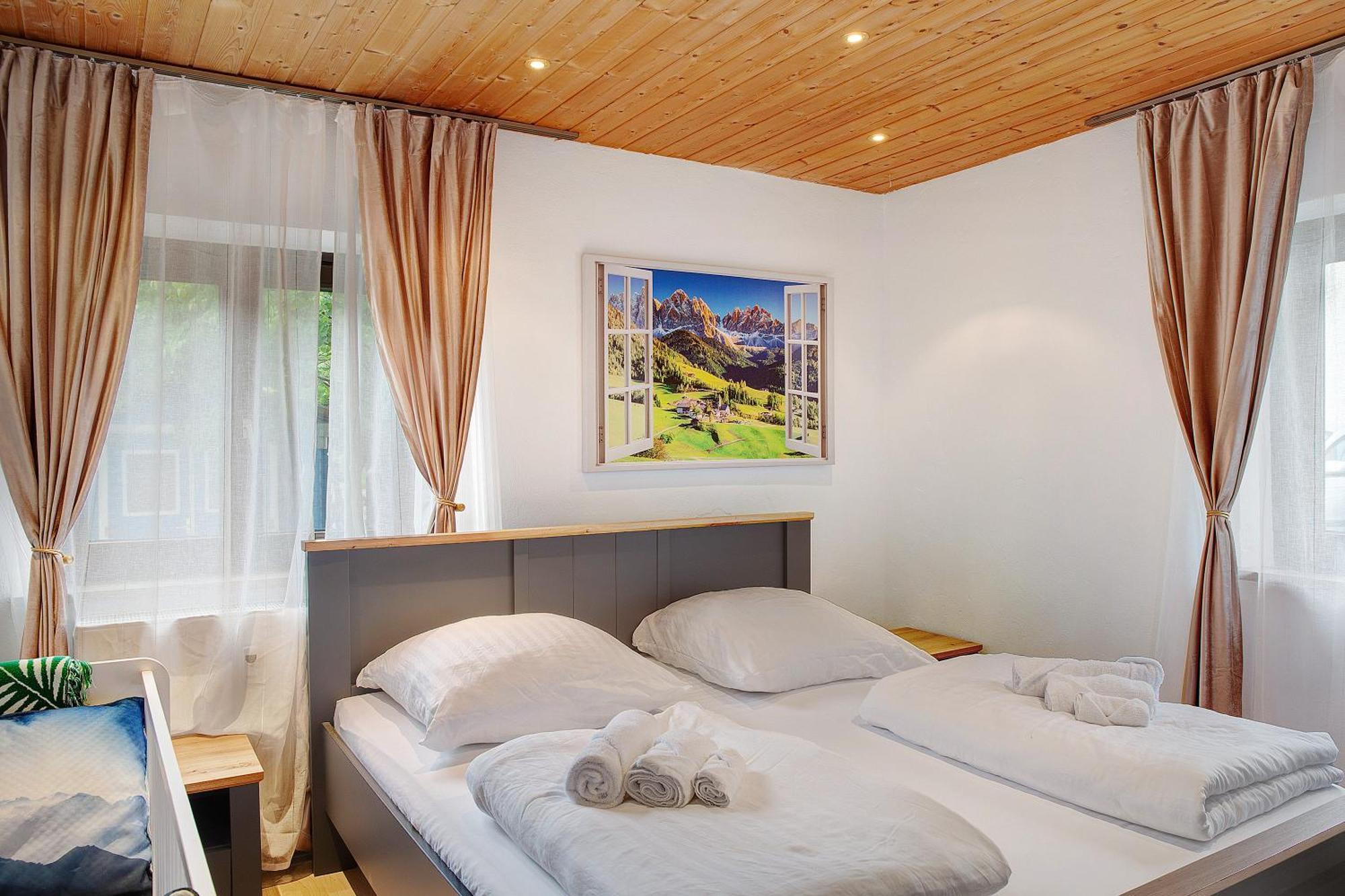 Alpina Haus Apartment Oberammergau Bagian luar foto
